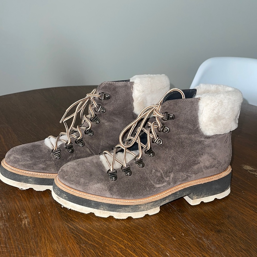 Women’s Fur Boots